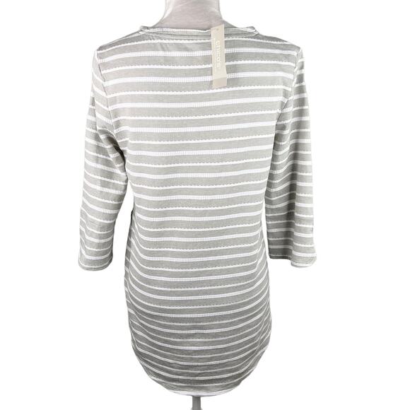 Chico's Zenergy Textured Top S 4-6 Gray White Stripe 0 Envelope Hem New - Picture 12 of 14